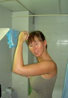 Семейные эротические снимки на пляже и дома 11 фото