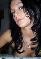 Фоткает себя и отправляет снимки парню 21 фото