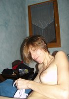 Подборка снимков спортивной еврейки с короткими волосами 1 фото