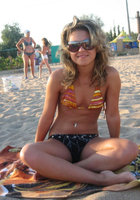 Стройная блондиночка решила показать свою грудь 1 фото Стройная блондиночка решила показать свою грудь 1 фото