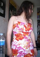 Подруга показывает свои прелести в ванной 2 фото