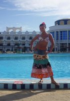 Девушки в купальниках позируют на пляжах 16 фото Девушки в купальниках позируют на пляжах 16 фото