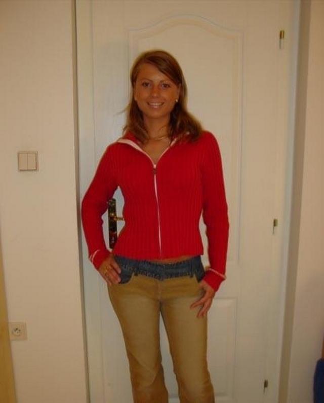 Рыжуха соблазнила бойфренда подруги 1 фотография