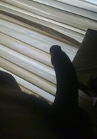 Любовник показывает возбуждённый член у подруги дома 9 фото