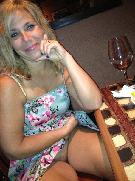 Обнаженные вагины девушек в разных позах 21 фотография