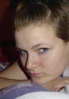 Жирная блондинка мастурбирует дырку и мнет огромные сиськи 6 фото