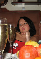 Русская брюнетка сосет и трахается с любовников в св поезда 1 фото