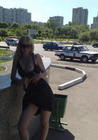 Владелица машины разделась на трассе 12 фото