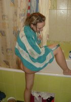 Мамки совершают эротический показ 9 фото Мамки совершают эротический показ 9 фото