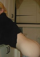 Женщина в ночнушке делает минет мужу 17 фото Женщина в ночнушке делает минет мужу 17 фото