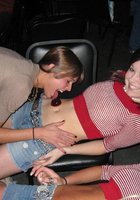 Сероглазая мадам проводит вечер с друзьями 4 фото Сероглазая мадам проводит вечер с друзьями 4 фото