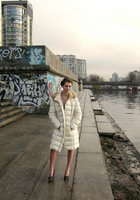 Голая первокурсница позирует для парня в парке и туалете клуба 19 фото Голая первокурсница позирует для парня в парке и туалете клуба 19 фото