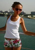 Молодая ню модель в жизни и на профессиональных съемках 2 фото Молодая ню модель в жизни и на профессиональных съемках 2 фото