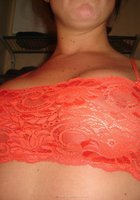 Засняла свою обалденную грудь 9 фото Засняла свою обалденную грудь 9 фото