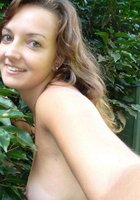 Голенькие девицы на природе хвастаются телами 27 фото