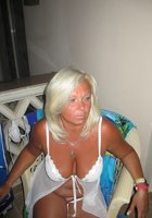 Загорелая блонда зрелого возраста светит голыми формами в отеле 6 фото Загорелая блонда зрелого возраста светит голыми формами в отеле 6 фото