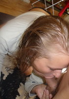 Мужик отодвинул трусики пассии в сторону и засадил ей в задницу 2 фото Мужик отодвинул трусики пассии в сторону и засадил ей в задницу 2 фото