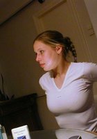 Подруга жены разделась на кровати после застолья 3 фото Подруга жены разделась на кровати после застолья 3 фото