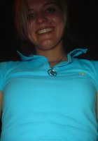 Блондинка шалит на двуспальной кровати в белых чулках 13 фото Блондинка шалит на двуспальной кровати в белых чулках 13 фото