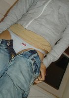 Блондинка шалит на двуспальной кровати в белых чулках 2 фото Блондинка шалит на двуспальной кровати в белых чулках 2 фото