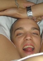 Блондинка шалит на двуспальной кровати в белых чулках 15 фото Блондинка шалит на двуспальной кровати в белых чулках 15 фото