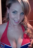 Сексуальная теннисистка сверкает своими трусиками 9 фото