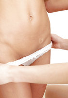 Милая леди побрила киску своей подруги 14 фото Милая леди побрила киску своей подруги 14 фото